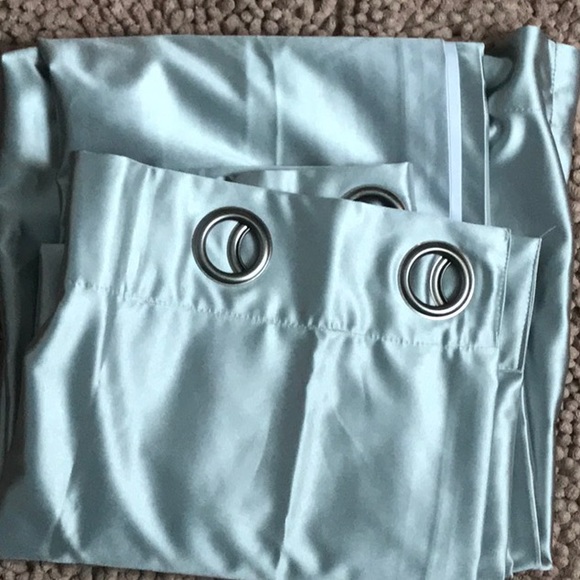 J Queen New York Set 2 Gardnera 84”Grommet Panels - Picture 8 of 12